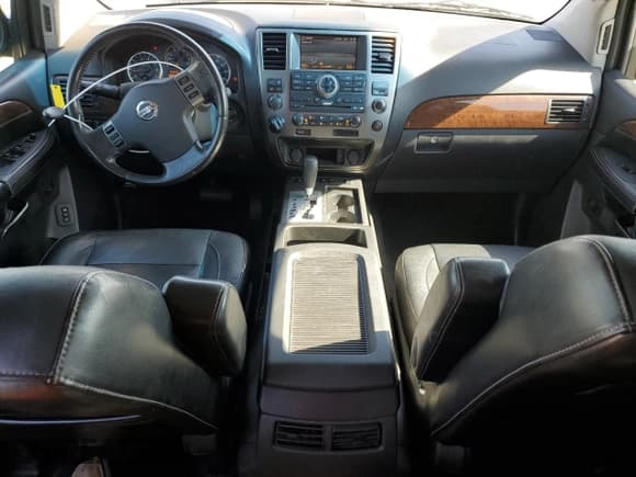 ✅ 2010 Nissan Armada Platinum • VIN: 5N1AA0NE3AN623425 • Лот: 64277945. Опубликован ранее на Copart с пробегом 123 648 миль. Бесплатный доступ к архиву аукционных продаж из США и подробный отчёт об истории автомобиля на DreamBid. Изображение 8.