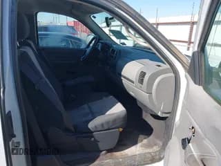 ✅ 2007 GMC Sierra 2500HD SLE1 • VIN: 1GTHC29K27E536570 • Лот: 43622579. Опубликован ранее на IAAI с пробегом 223 609 миль. Бесплатный доступ к архиву аукционных продаж из США и подробный отчёт об истории автомобиля на DreamBid. Изображение 5.