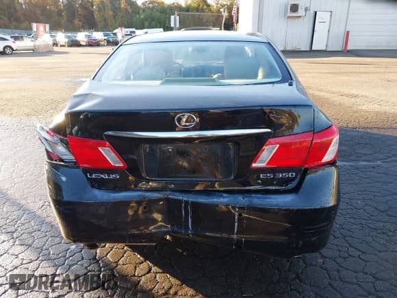 2007 Lexus ES 330 z VIN JTHBJ46GX72036101, wystawiony jako IAAI lot #43441104 z przebiegiem 325 873 mil mil oraz . Historia ofert i sprzedaży dostępna na DreamBid. Obrazek 6.