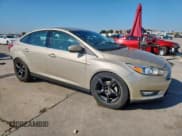 ✅ 2018 Ford Focus Titanium • VIN: 1FADP3J21JL236239 • Lot: 83937275. Wystawiony na Copart z przebiegiem 108 410 mil. Bezpłatny archiwum sprzedaży aukcyjnych z USA i szczegółowy raport historii pojazdu na DreamBid. Zdjęcie 4.