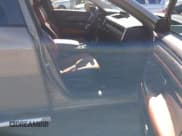 ✅ 2024 Mazda CX-50 Meridian Edition • VIN: 7MMVABXYXRN210261 • Lot: 43602371. Wystawiony na IAAI z przebiegiem 24 813 mil. Bezpłatny archiwum sprzedaży aukcyjnych z USA i szczegółowy raport historii pojazdu na DreamBid. Zdjęcie 5.