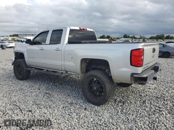 ✅ 2016 Chevrolet Silverado 1500 LT • VIN: 1GCVKREC4GZ173968 • Лот: 85375685. Опубликован ранее на Copart с пробегом 147 237 миль. Бесплатный доступ к архиву аукционных продаж из США и подробный отчёт об истории автомобиля на DreamBid. Изображение 2.
