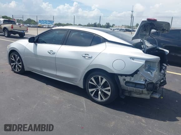 ✅ 2017 Nissan Maxima S • VIN: 1N4AA6AP2HC414901 • Lot: 42922523. Listed on IAAI with 99,810 mi. Free auction sales archive from the USA and detailed vehicle history report at DreamBid. Image 3.