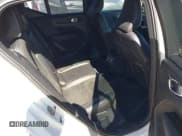 ✅ 2022 Volvo XC40 R-Design • VIN: YV4162UM5N2648695 • Лот: 43353242. Опубликован ранее на IAAI с пробегом 59 020 миль. Бесплатный доступ к архиву аукционных продаж из США и подробный отчёт об истории автомобиля на DreamBid. Изображение 8.