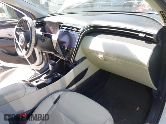 ✅ 2024 Hyundai Tucson SEL • VIN: 5NMJFCDE3RH307234 • Lot: 43334369. Listed on IAAI with 22,729 mi. Free auction sales archive from the USA and detailed vehicle history report at DreamBid. Image 5.