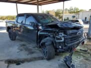 ✅ 2023 Chevrolet Silverado 1500 LT Trail Boss • VIN: 3GCUDFED1PG244640 • Lot: 87000205. Wystawiony na Copart z przebiegiem 52 000 mil. Bezpłatny archiwum sprzedaży aukcyjnych z USA i szczegółowy raport historii pojazdu na DreamBid. Zdjęcie 4.