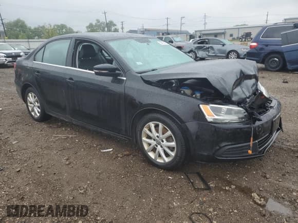 ✅ 2013 Volkswagen Jetta SE • VIN: 3VWDX7AJ0DM364223 • Lot: 59414485. Listed on Copart with 117,649 mi. Free auction sales archive from the USA and detailed vehicle history report at DreamBid. Image 4.