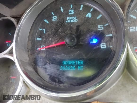 ✅ 2008 Chevrolet Silverado 2500HD 1LT • VIN: 1GCHK29K38E182871 • Lot: 42067577. Wystawiony na IAAI z przebiegiem 262 626 mil. Bezpłatny archiwum sprzedaży aukcyjnych z USA i szczegółowy raport historii pojazdu na DreamBid. Zdjęcie 15.