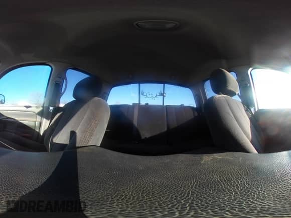 2003 Dodge 1500 ST z VIN 1D7HA18D43J608153, wystawiony jako IAAI lot #41618720 z przebiegiem 206 677 mil mil oraz . Historia ofert i sprzedaży dostępna na DreamBid. Obrazek 23.