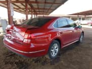 ✅ 2016 Volkswagen Passat S • VIN: 1VWAT7A3XGC012384 • Lot: 43722868. Wystawiony na IAAI z przebiegiem 125 870 mil. Bezpłatny archiwum sprzedaży aukcyjnych z USA i szczegółowy raport historii pojazdu na DreamBid. Zdjęcie 4.