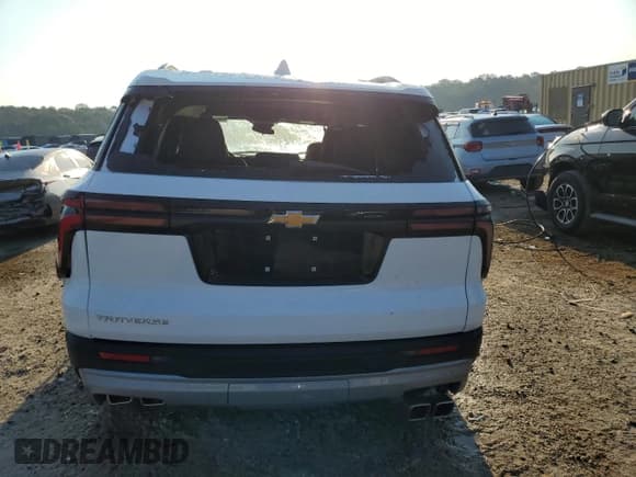 ✅ 2026 Chevrolet Traverse FWD LT • VIN: 1GNERGKS0TJ131714 • Lot: 81644775. Wystawiony na Copart z przebiegiem 1 711 mil. Bezpłatny archiwum sprzedaży aukcyjnych z USA i szczegółowy raport historii pojazdu na DreamBid. Zdjęcie 6.