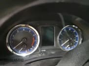 ✅ 2018 Toyota Corolla LE Eco • VIN: 5YFBPRHE4JP835941 • Lot: 72525224. Wystawiony na Copart z przebiegiem Nie podano. Bezpłatny archiwum sprzedaży aukcyjnych z USA i szczegółowy raport historii pojazdu na DreamBid. Zdjęcie 9.