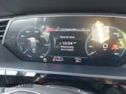 ✅ 2019 Audi e-tron Premium Plus • VIN: WA1LABGE4KB015125 • Лот: 43220501. Опубликован ранее на IAAI с пробегом 61 197 миль. Бесплатный доступ к архиву аукционных продаж из США и подробный отчёт об истории автомобиля на DreamBid. Изображение 7.