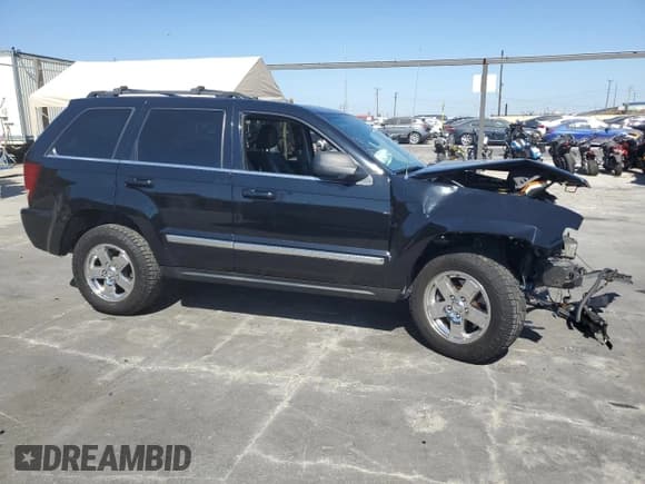 ✅ 2007 Jeep Grand Cherokee Limited • VIN: 1J8HS58227C500999 • Lot: 67394424. Wystawiony na Copart z przebiegiem 181 202 mil. Bezpłatny archiwum sprzedaży aukcyjnych z USA i szczegółowy raport historii pojazdu na DreamBid. Zdjęcie 4.