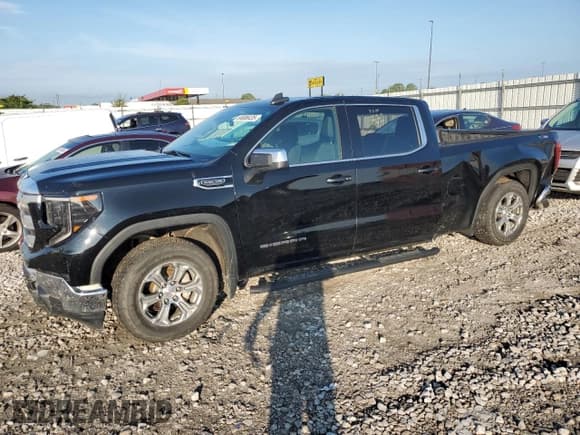 ✅ 2022 GMC Sierra 1500 SLE • VIN: 3GTUUBED5NG612937 • Лот: 64686435. Опубликован ранее на Copart с пробегом 31 438 миль. Бесплатный доступ к архиву аукционных продаж из США и подробный отчёт об истории автомобиля на DreamBid. Изображение 1.