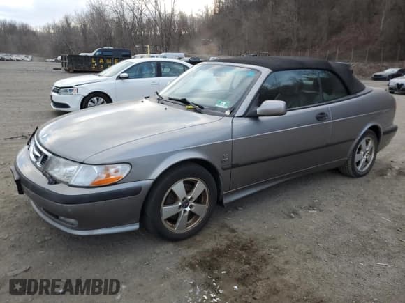 ✅ 2002 Saab 9-3 SE • VIN: YS3DF78K527004711 • Lot: 88905575. Wystawiony na Copart z przebiegiem 139 866 mil. Bezpłatny archiwum sprzedaży aukcyjnych z USA i szczegółowy raport historii pojazdu na DreamBid. Zdjęcie 1.