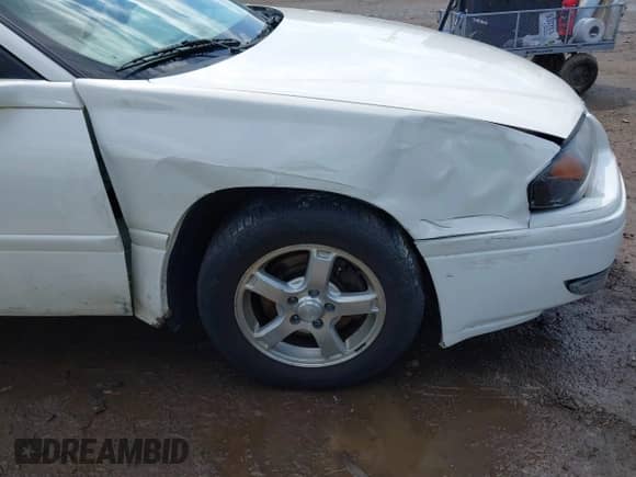 2005 Chevrolet Impala LS z VIN 2G1WH52K159335126, wystawiony jako IAAI lot #42013220 z przebiegiem 139 501 mil mil oraz . Historia ofert i sprzedaży dostępna na DreamBid. Obrazek 6.