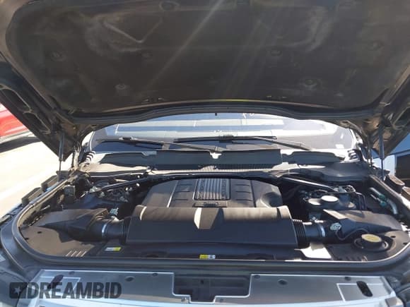 ✅ 2017 Land Rover Range Rover • VIN: SALGS5FE1HA348333 • Lot: 43306663. Listed on IAAI with 102,015 mi. Free auction sales archive from the USA and detailed vehicle history report at DreamBid. Image 10.