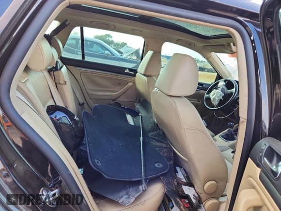 ✅ 2009 Volkswagen Jetta • VIN: 3VWTA71K69M256136 • Lot: 80760455. Listed on Copart with Not provided. Free auction sales archive from the USA and detailed vehicle history report at DreamBid. Image 10.