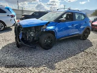 ✅ 2021 Nissan Kicks SR • VIN: 3N1CP5DV8ML521975 • Лот: 71876725. Опубликован ранее на Copart с пробегом 80 738 миль. Бесплатный доступ к архиву аукционных продаж из США и подробный отчёт об истории автомобиля на DreamBid. Изображение 1.