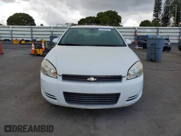 ✅ 2010 Chevrolet Impala Police Police • VIN: 2G1WD5EM0A1189349 • Lot: 81655435. Listed on Copart with 87,002 mi. Free auction sales archive from the USA and detailed vehicle history report at DreamBid. Image 5.