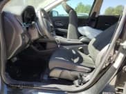 ✅ 2019 Honda HR-V EX • VIN: 3CZRU5H54KM702714 • Лот: 86298555. Опубликован ранее на Copart с пробегом Не указан. Бесплатный доступ к архиву аукционных продаж из США и подробный отчёт об истории автомобиля на DreamBid. Изображение 7.