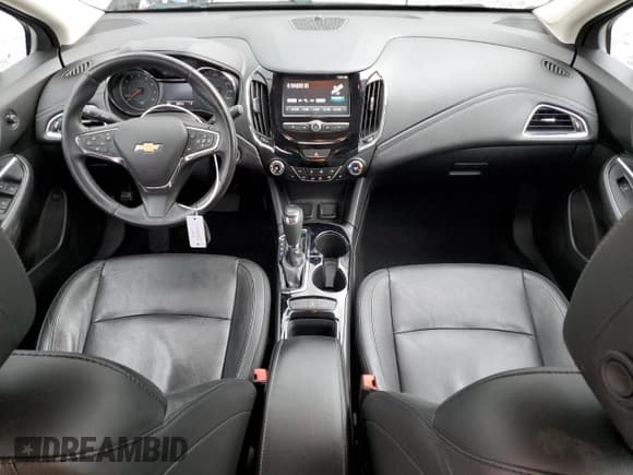 ✅ 2017 Chevrolet Cruze Premier • VIN: 1G1BF5SM6H7195893 • Lot: 41030333. Wystawiony na Copart z przebiegiem 58 422 mil. Bezpłatny archiwum sprzedaży aukcyjnych z USA i szczegółowy raport historii pojazdu na DreamBid. Zdjęcie 8.