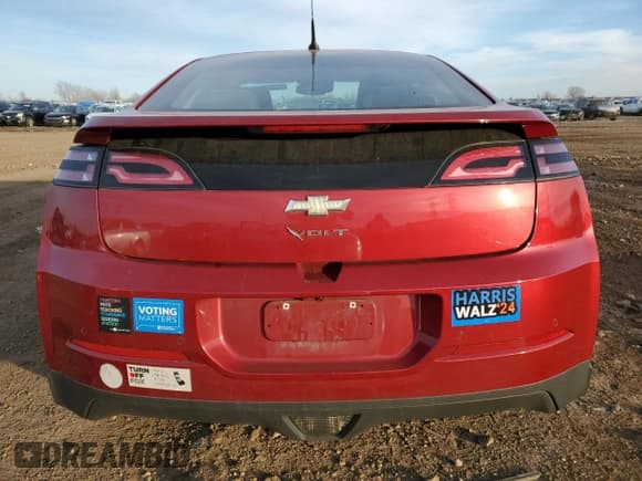 ✅ 2013 Chevrolet Volt • VIN: 1G1RB6E44DU102506 • Lot: 82352404. Wystawiony na Copart z przebiegiem 110 294 mil. Bezpłatny archiwum sprzedaży aukcyjnych z USA i szczegółowy raport historii pojazdu na DreamBid. Zdjęcie 6.
