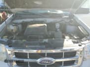 ✅ 2011 Ford Escape XLT • VIN: 1FMCU9DG8BKC62168 • Lot: 92037115. Wystawiony na Copart z przebiegiem 118 522 mil. Bezpłatny archiwum sprzedaży aukcyjnych z USA i szczegółowy raport historii pojazdu na DreamBid. Zdjęcie 12.