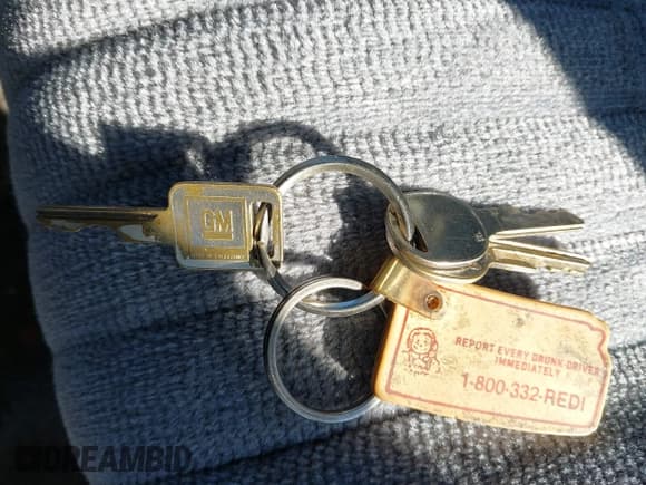 ✅ 1995 Chevrolet Corsica • VIN: 1G1LD5541SY257563 • Лот: 41439457. Опубликован ранее на IAAI с пробегом 187 952 миль. Бесплатный доступ к архиву аукционных продаж из США и подробный отчёт об истории автомобиля на DreamBid. Изображение 11.