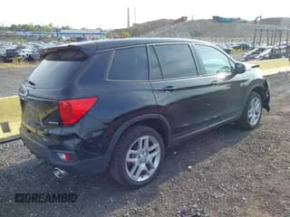 ✅ 2024 Honda Passport EX-L • VIN: 5FNYF8H5XRB017693 • Lot: 43165020. Wystawiony na IAAI z przebiegiem 5 085 mil. Bezpłatny archiwum sprzedaży aukcyjnych z USA i szczegółowy raport historii pojazdu na DreamBid. Zdjęcie 4.