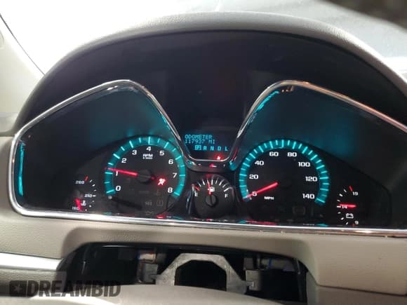 ✅ 2017 Chevrolet Traverse LT • VIN: 1GNKRGKD4HJ184797 • Lot: 69013234. Wystawiony na Copart z przebiegiem 117 937 mil. Bezpłatny archiwum sprzedaży aukcyjnych z USA i szczegółowy raport historii pojazdu na DreamBid. Zdjęcie 9.