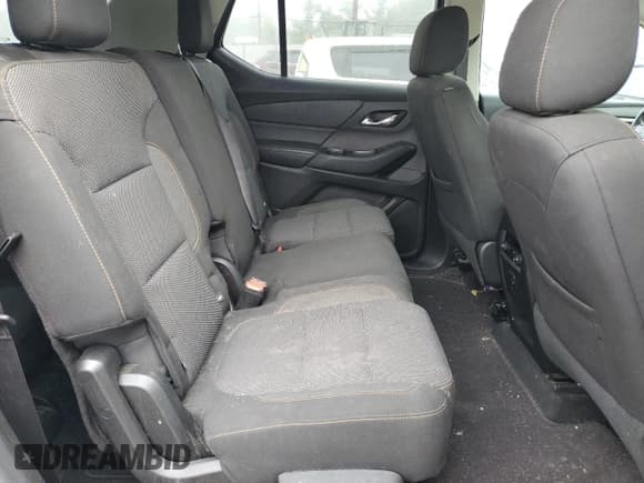 ✅ 2018 Chevrolet Traverse LS • VIN: 1GNEVFKW5JJ145405 • Lot: 71058774. Wystawiony na Copart z przebiegiem 129 885 mil. Bezpłatny archiwum sprzedaży aukcyjnych z USA i szczegółowy raport historii pojazdu na DreamBid. Zdjęcie 11.