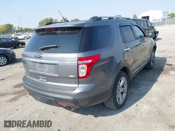 ✅ 2014 Ford Explorer Limited • VIN: 1FM5K8F88EGB33949 • Lot: 43474374. Wystawiony na IAAI z przebiegiem 117 581 mil. Bezpłatny archiwum sprzedaży aukcyjnych z USA i szczegółowy raport historii pojazdu na DreamBid. Zdjęcie 4.