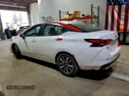 ✅ 2022 Nissan Versa SV • VIN: 3N1CN8EV6NL853825 • Lot: 95205885. Wystawiony na Copart z przebiegiem 43 812 mil. Bezpłatny archiwum sprzedaży aukcyjnych z USA i szczegółowy raport historii pojazdu na DreamBid. Zdjęcie 2.