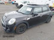 ✅ 2015 MINI Hardtop 4 Door S • VIN: WMWXU3C50F2B66317 • Lot: 43038658. Wystawiony na IAAI z przebiegiem 61 128 mil. Bezpłatny archiwum sprzedaży aukcyjnych z USA i szczegółowy raport historii pojazdu na DreamBid. Zdjęcie 2.