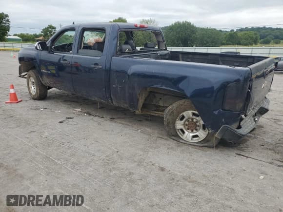 ✅ 2007 Chevrolet Silverado 2500HD 1LT • VIN: 1GCHK23657F557924 • Лот: 67369815. Опубликован ранее на Copart с пробегом 278 962 миль. Бесплатный доступ к архиву аукционных продаж из США и подробный отчёт об истории автомобиля на DreamBid. Изображение 2.