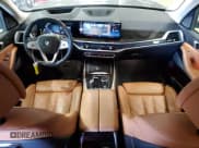 ✅ 2023 BMW X7 xDrive40i • VIN: 5UX23EM0XP9P24967 • Лот: 92224735. Опубликован ранее на Copart с пробегом 78 033 миль. Бесплатный доступ к архиву аукционных продаж из США и подробный отчёт об истории автомобиля на DreamBid. Изображение 8.