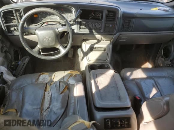 ✅ 2002 Chevrolet Suburban LS • VIN: 3GNFK16Z02G196575 • Лот: 80636624. Опубликован ранее на Copart с пробегом Не указан. Бесплатный доступ к архиву аукционных продаж из США и подробный отчёт об истории автомобиля на DreamBid. Изображение 8.