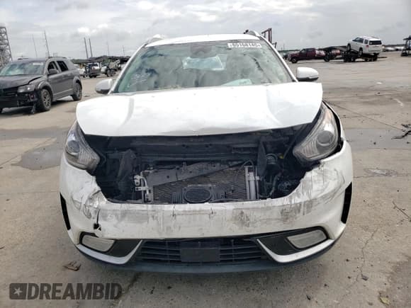 ✅ 2019 Kia Niro EX • VIN: KNDCC3LC7K5265385 • Lot: 65168145. Wystawiony na Copart z przebiegiem 68 680 mil. Bezpłatny archiwum sprzedaży aukcyjnych z USA i szczegółowy raport historii pojazdu na DreamBid. Zdjęcie 5.