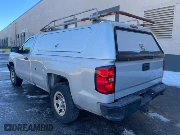 2016 Chevrolet Silverado 1500 LS z VIN 1GCNKNEH8GZ372252, wystawiony jako Copart lot #43192905 z przebiegiem 223 806 mil mil oraz Czysty tytuł • Clean title. Historia ofert i sprzedaży dostępna na DreamBid. Obrazek 3.