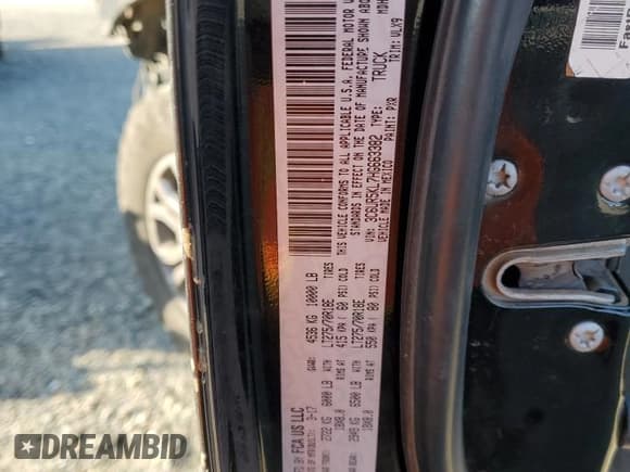 ✅ 2017 Ram 2500 Laramie • VIN: 3C6UR5KL7HG663382 • Lot: 89667555. Wystawiony na Copart z przebiegiem 161 681 mil. Bezpłatny archiwum sprzedaży aukcyjnych z USA i szczegółowy raport historii pojazdu na DreamBid. Zdjęcie 13.