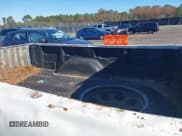 ✅ 2001 Chevrolet Silverado 1500 • VIN: 1GCEK14WX1Z158914 • Lot: 43658788. Wystawiony na IAAI z przebiegiem Nie podano. Bezpłatny archiwum sprzedaży aukcyjnych z USA i szczegółowy raport historii pojazdu na DreamBid. Zdjęcie 8.