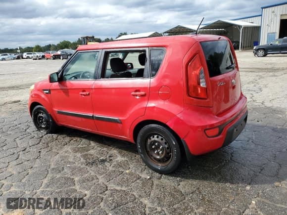 ✅ 2013 Kia Soul • VIN: KNDJT2A53D7498547 • Лот: 83990945. Опубликован ранее на Copart с пробегом 172 472 миль. Бесплатный доступ к архиву аукционных продаж из США и подробный отчёт об истории автомобиля на DreamBid. Изображение 2.