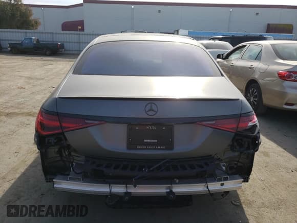 ✅ 2022 Mercedes-Benz S 580 • VIN: W1K6G7GB5NA106456 • Lot: 67400872. Wystawiony na Copart z przebiegiem 2 306 mil. Bezpłatny archiwum sprzedaży aukcyjnych z USA i szczegółowy raport historii pojazdu na DreamBid. Zdjęcie 6.