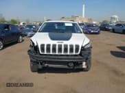 ✅ 2017 Jeep Cherokee Trailhawk L Plus • VIN: 1C4PJMBS4HD239959 • Lot: 42116895. Wystawiony na IAAI z przebiegiem 112 963 mil. Bezpłatny archiwum sprzedaży aukcyjnych z USA i szczegółowy raport historii pojazdu na DreamBid. Zdjęcie 12.