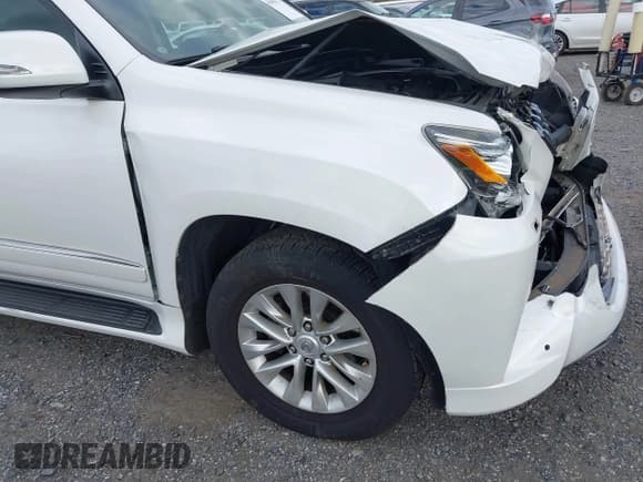 ✅ 2017 Lexus GX 460 Premium • VIN: JTJBM7FX2H5154506 • Lot: 43485672. Wystawiony na IAAI z przebiegiem 85 347 mil. Bezpłatny archiwum sprzedaży aukcyjnych z USA i szczegółowy raport historii pojazdu na DreamBid. Zdjęcie 6.