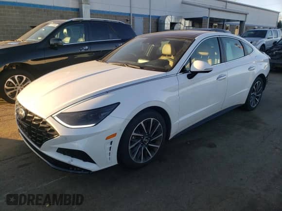 2020 Hyundai Sonata Limited z VIN 5NPEH4J2XLH040714, wystawiony jako Copart lot #70018372 z przebiegiem 16 941 mil mil oraz . Historia ofert i sprzedaży dostępna na DreamBid. Obrazek 1.