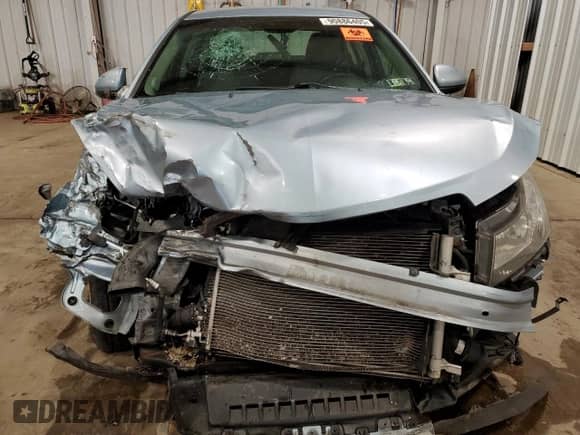 2011 Chevrolet Cruze 1LT z VIN 1G1PF5S97B7156738, wystawiony jako Copart lot #90886405 z przebiegiem Nie podano mil oraz Szkoda całkowita • Salvage title. Historia ofert i sprzedaży dostępna na DreamBid. Obrazek 5.