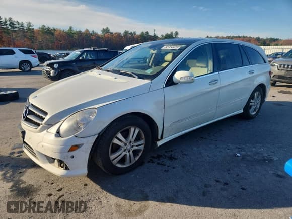 ✅ 2009 Mercedes-Benz R 3.5L • VIN: 4JGCB65E69A096119 • Lot: 82724925. Listed on Copart with 370,764 mi. Free auction sales archive from the USA and detailed vehicle history report at DreamBid. Image 1.